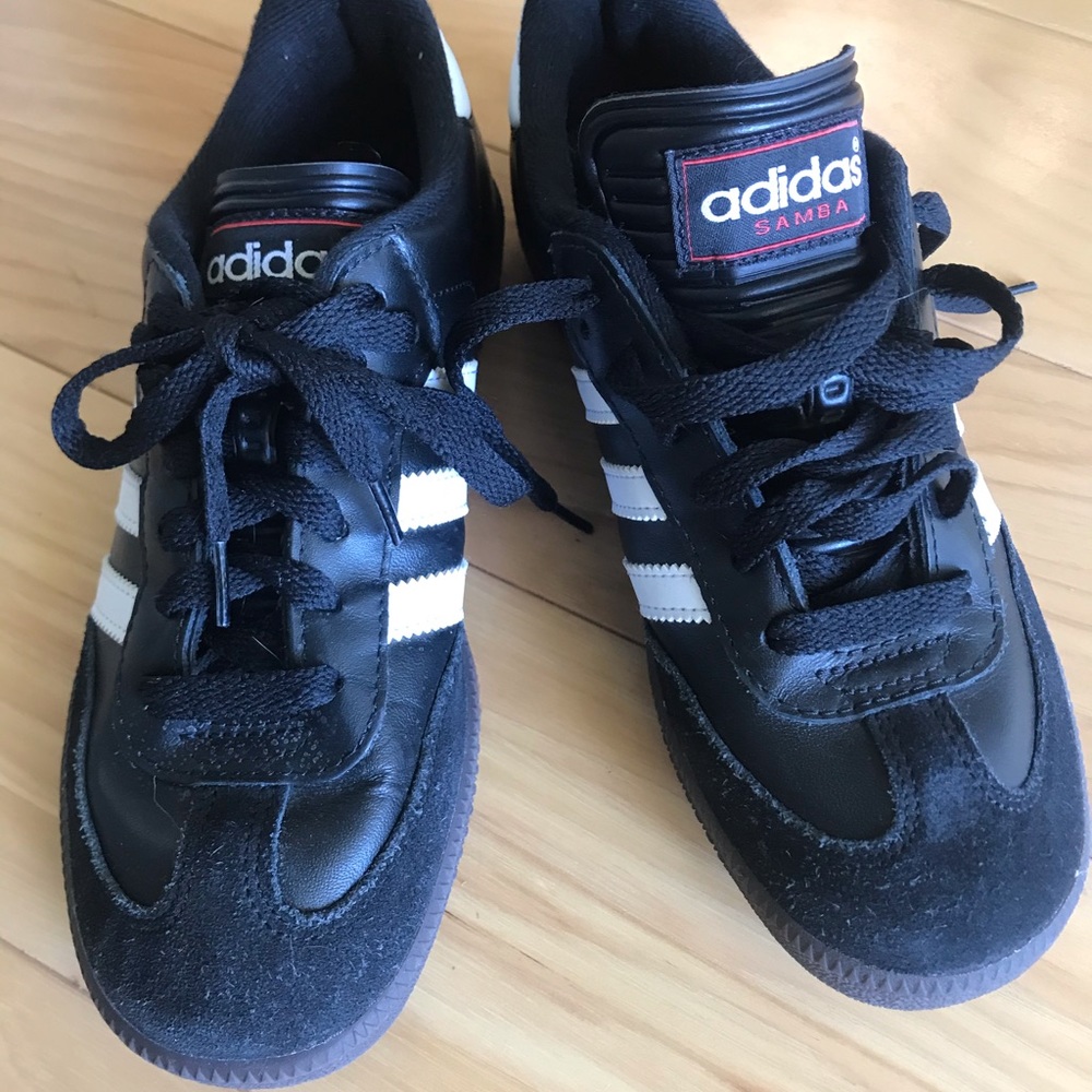 Adidas Samba youth boys girls 4-1/2 4.5 shoes